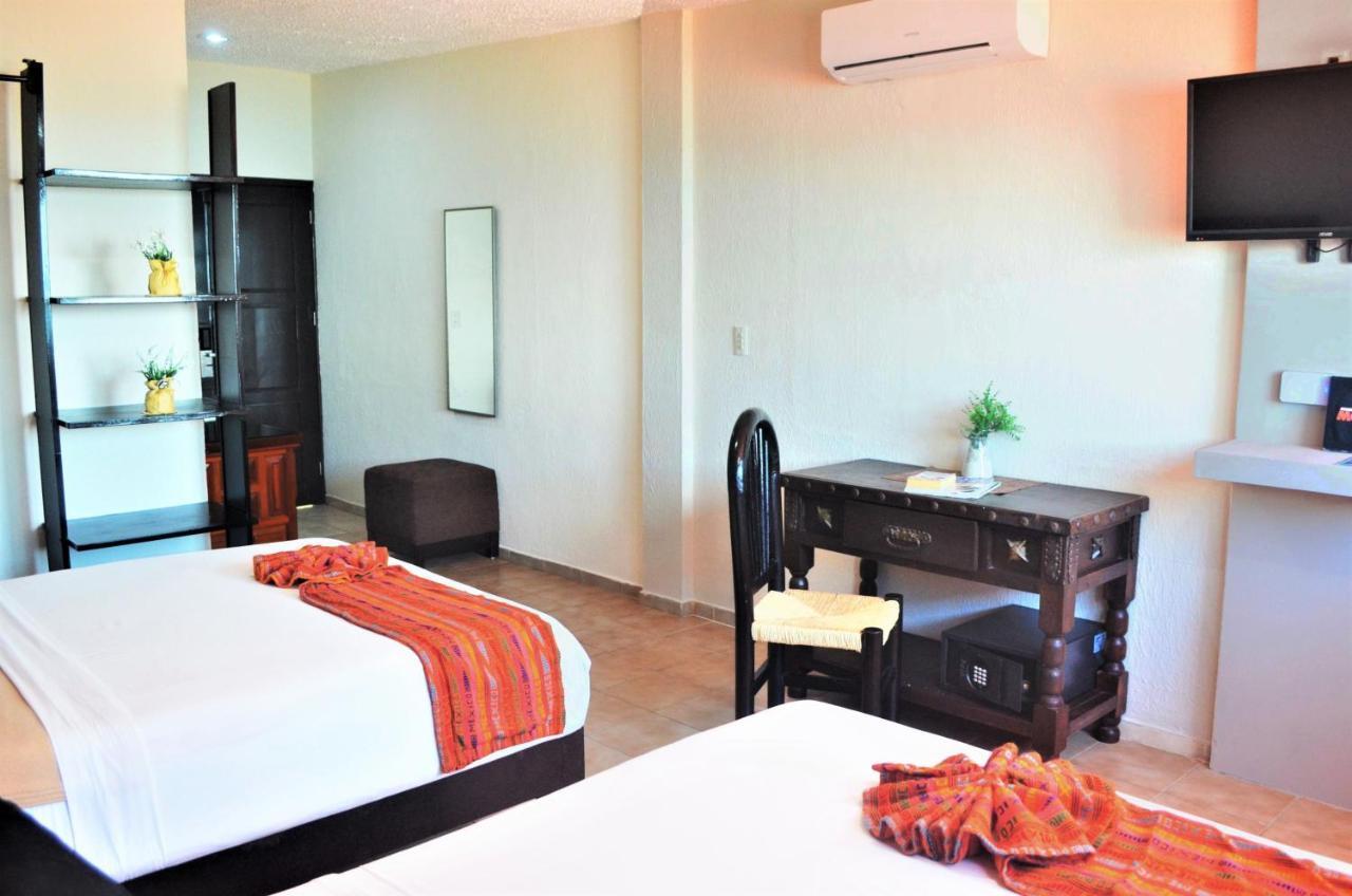 Hacienda Morelos Beachfront Hotel Puerto Morelos Ngoại thất bức ảnh