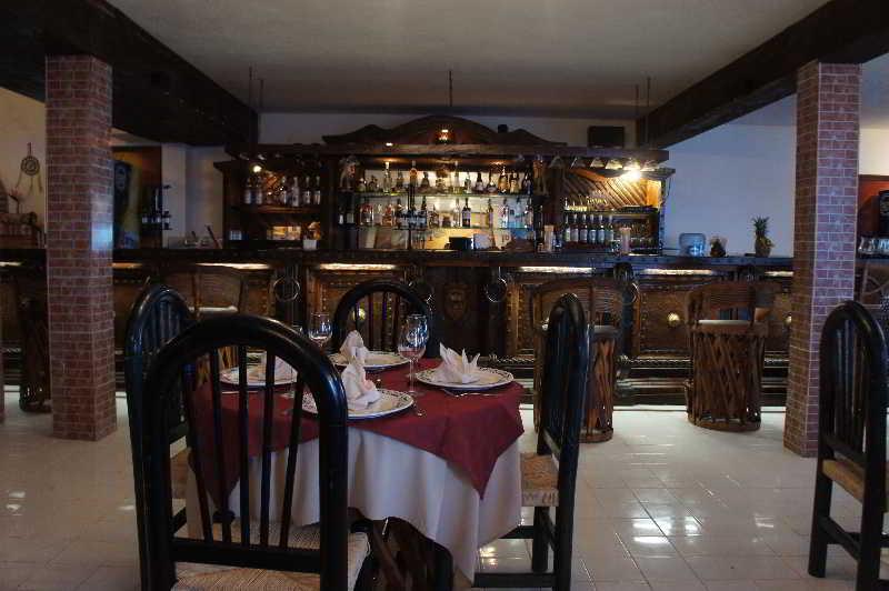 Hacienda Morelos Beachfront Hotel Puerto Morelos Ngoại thất bức ảnh