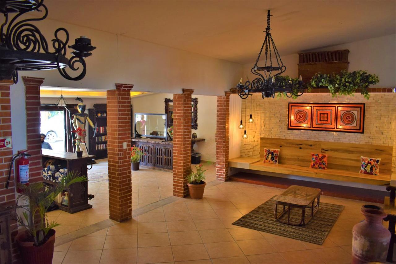 Hacienda Morelos Beachfront Hotel Puerto Morelos Ngoại thất bức ảnh