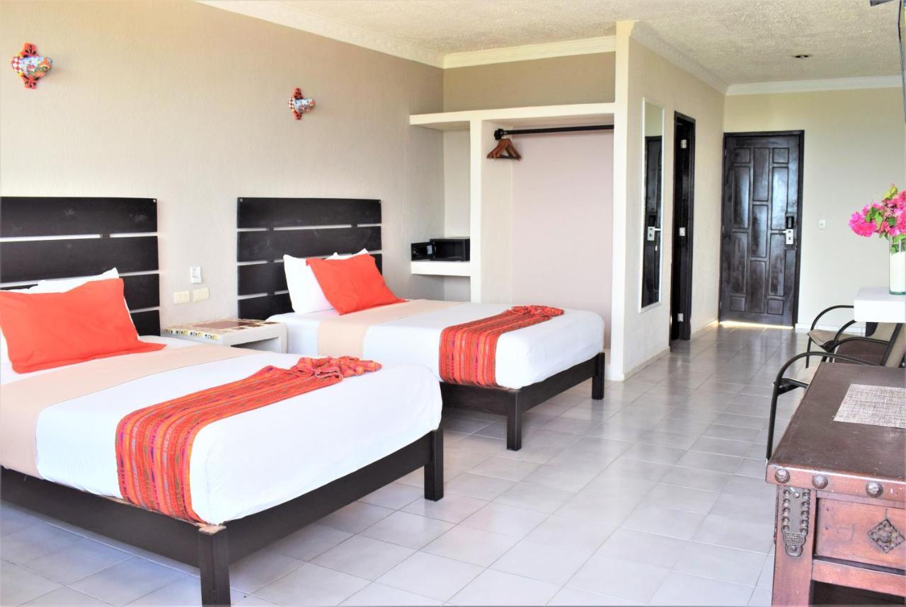 Hacienda Morelos Beachfront Hotel Puerto Morelos Ngoại thất bức ảnh