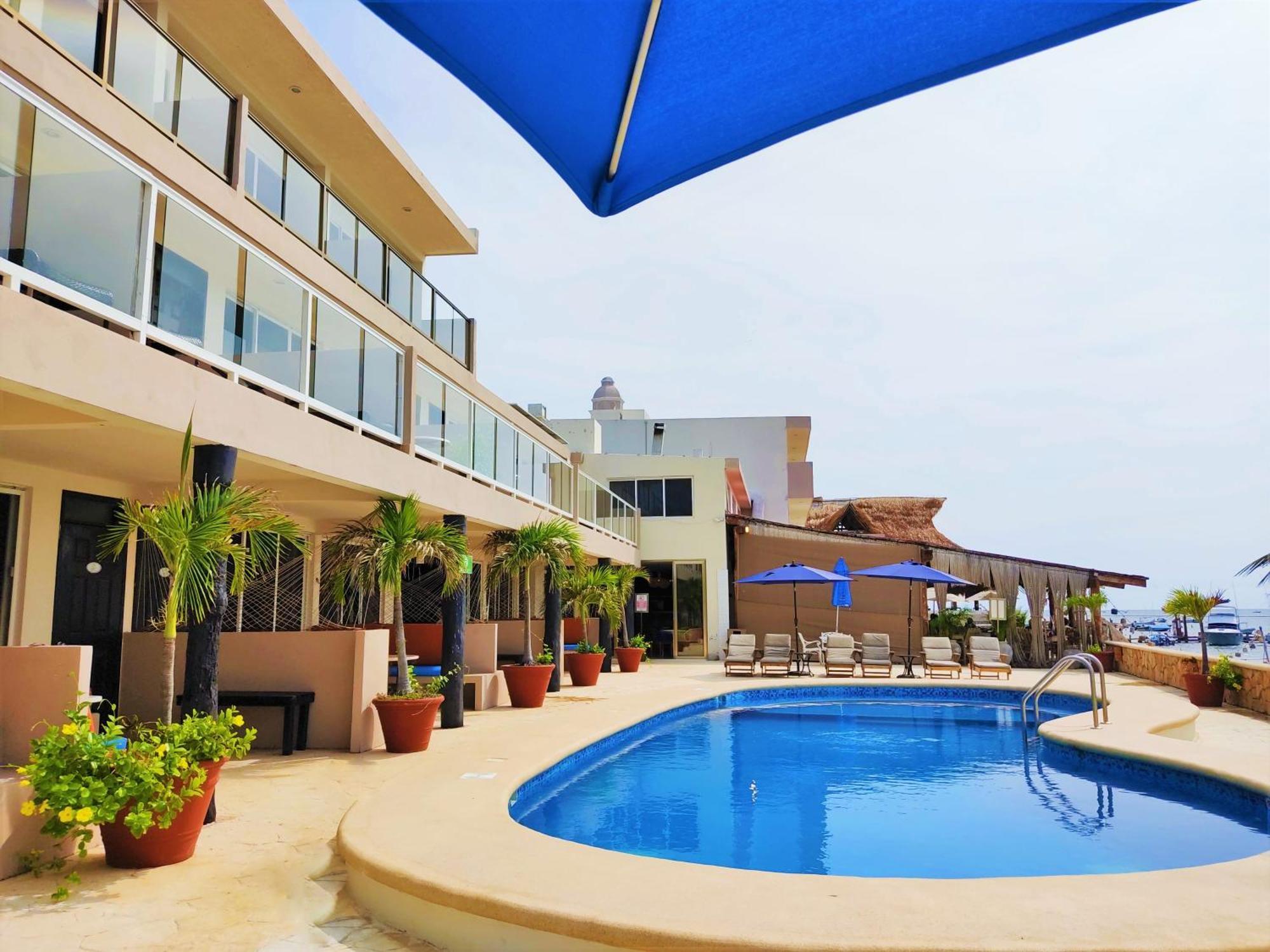 Hacienda Morelos Beachfront Hotel Puerto Morelos Ngoại thất bức ảnh