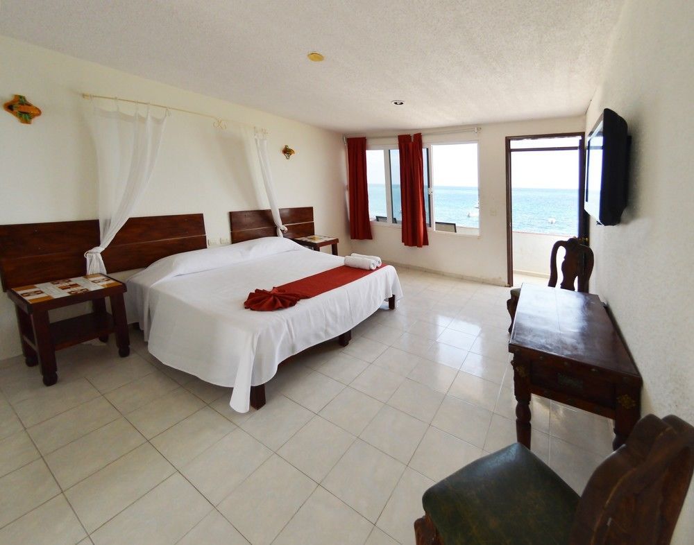 Hacienda Morelos Beachfront Hotel Puerto Morelos Ngoại thất bức ảnh