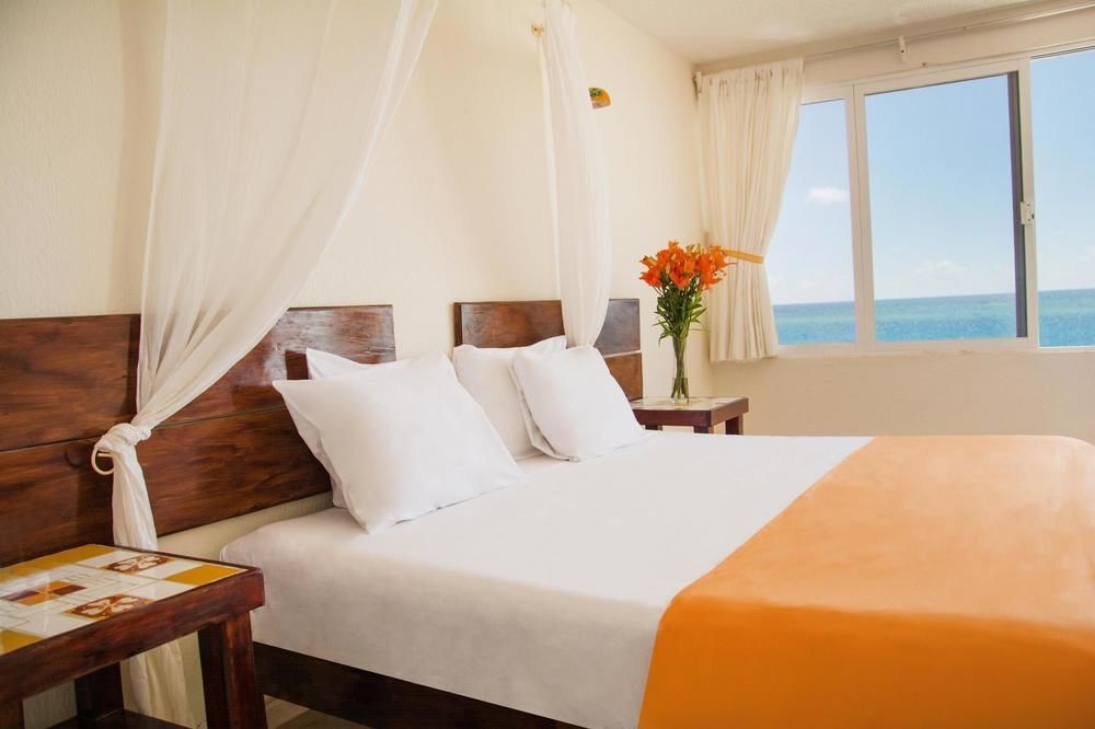 Hacienda Morelos Beachfront Hotel Puerto Morelos Ngoại thất bức ảnh