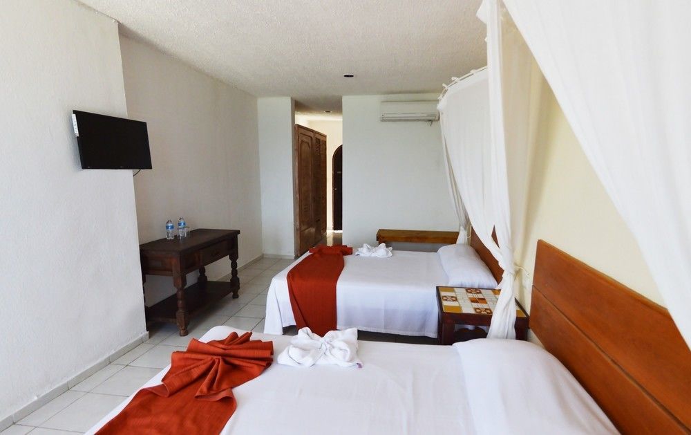 Hacienda Morelos Beachfront Hotel Puerto Morelos Ngoại thất bức ảnh